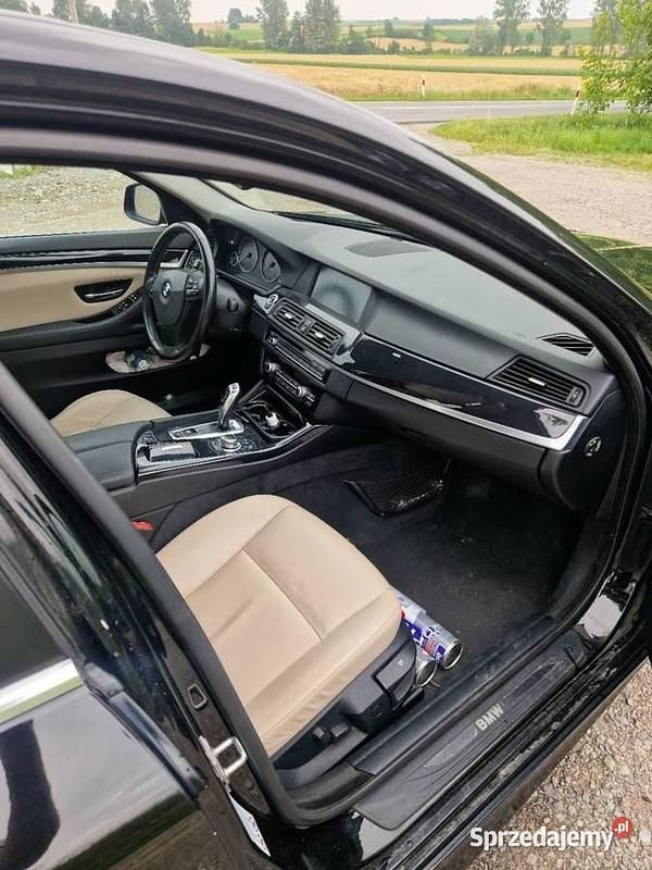 Używany BMW 520 2010 Czarny Sedan/Limuzyna