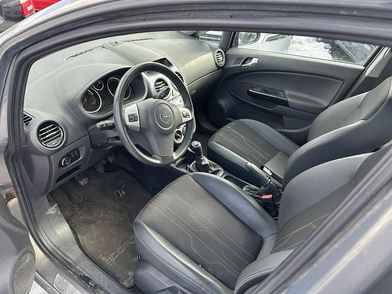 Używany Opel Corsa 87 KM (63 kW) 2012 Brązowy Hatchback