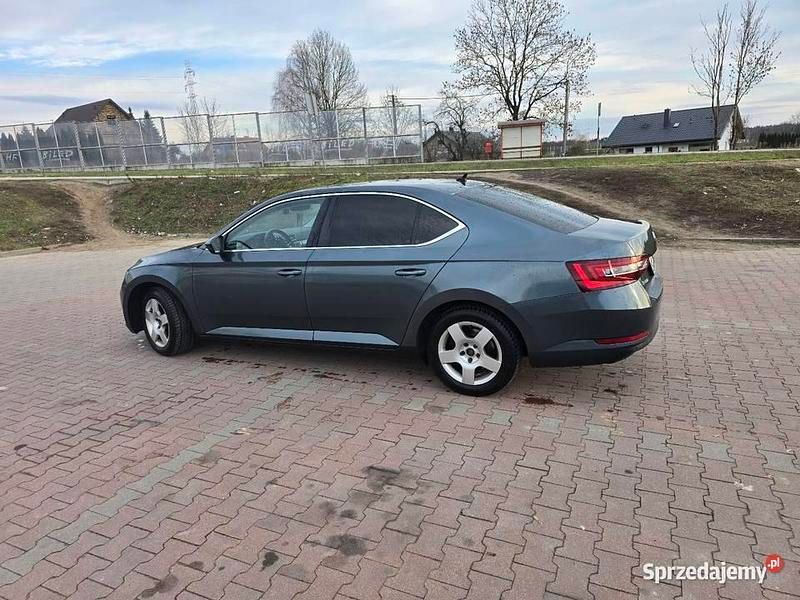 Używany Skoda Superb Ambition 2017 Grafitowy Sedan/Limuzyna