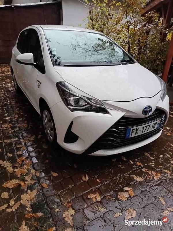 Używany 2018 Toyota Yaris Hybrid Sedan/Limuzyna | 32 900 zł (Super Cena) - Obraz 1/4
