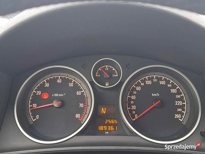 Używany Opel Astra 2008 Czarny Kombi