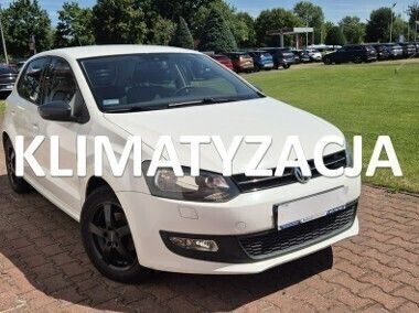 Biały Używany 2010 VW Polo Hatchback | 16 800 zł (Uczciwa cena) - Obraz 1/4