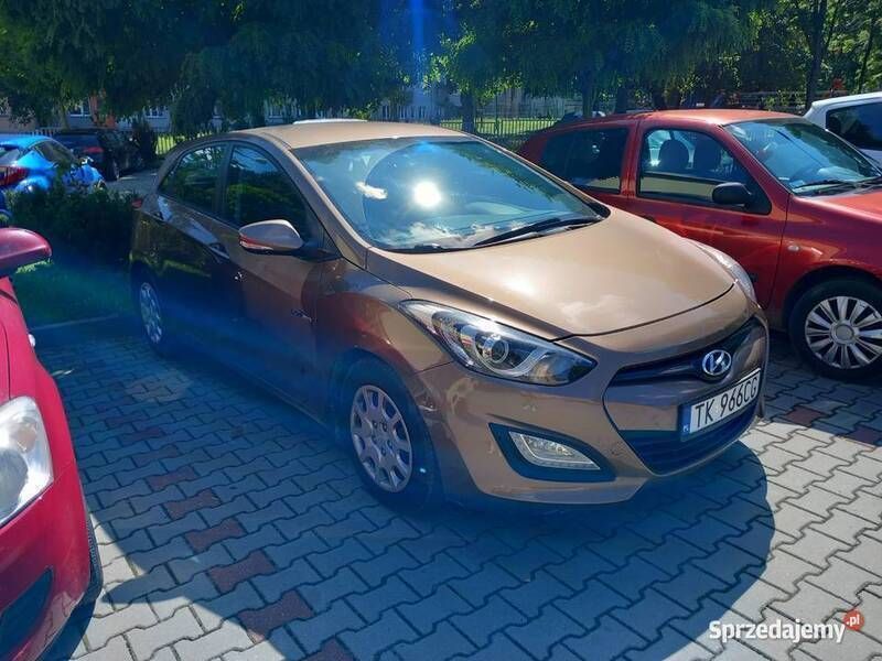 Używany Hyundai i30 2014 Złoty Sedan/Limuzyna