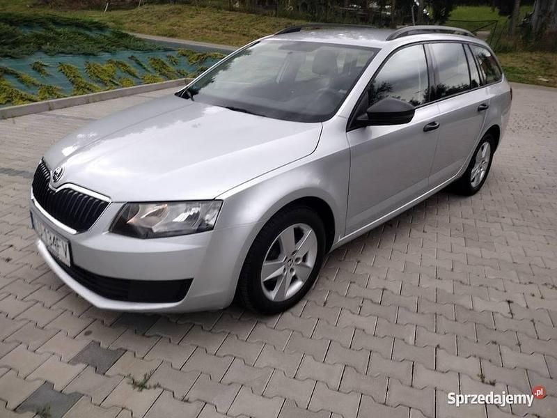 Srebrny Używany 2014 Skoda Octavia Kombi | 22 900 zł (Super Cena) - Obraz 1/4
