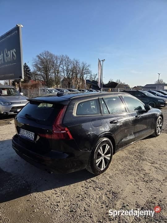 Używany Volvo V60 2018 Czarny Kombi