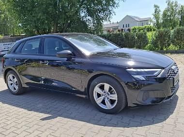 Czarny Używany 2023 Audi A3 Hatchback | 99 000 zł (Uczciwa cena) - Obraz 1/4