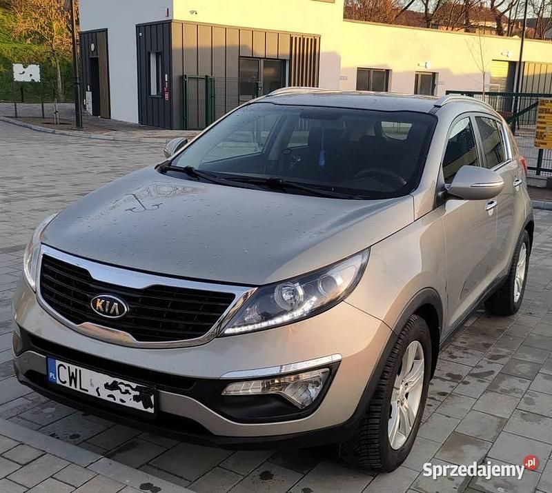 Złoty Używany 2010 Kia Sportage SUV | 28 500 zł - Obraz 1/4