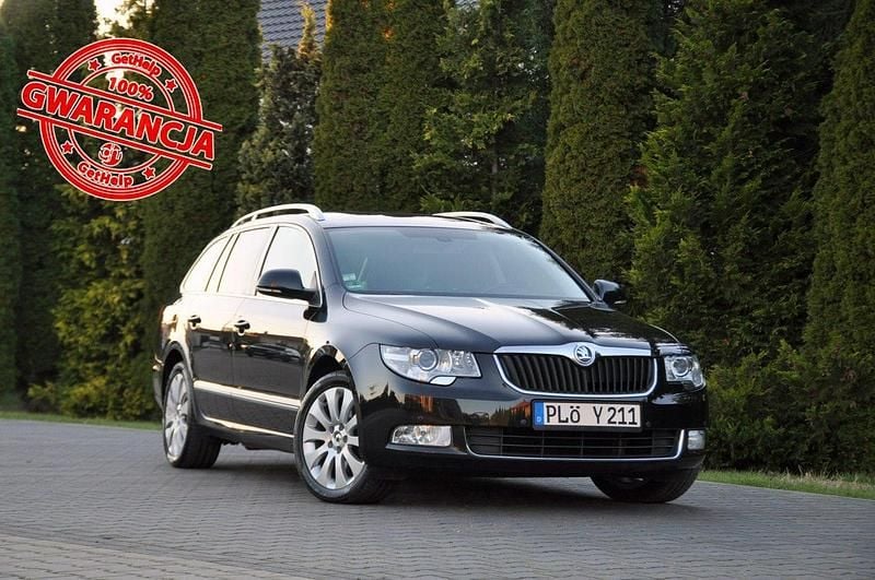 Czarny (metalik, perła) Używany 2010 Skoda Superb Kombi | 29 900 zł (Dobra cena) - Obraz 1/4