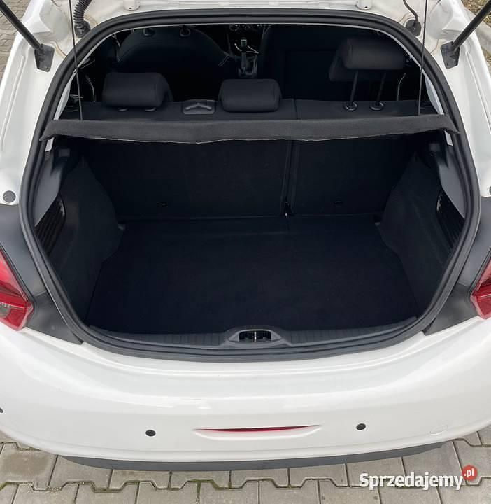 Używany Peugeot 208 Active 2017 Biały Hatchback
