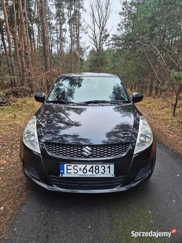 Używany Suzuki Swift 94 KM (69 kW) 2012 Czarny Hatchback