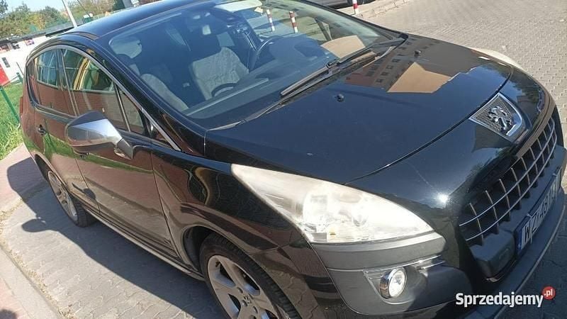 Czarny Używany 2012 Peugeot 3008 SUV | 18 500 zł - Obraz 1/4