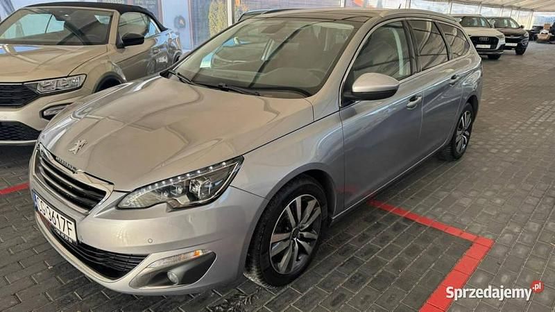 Używany Peugeot 308 SW 150 KM (110 kW) 2015 Szary Kombi