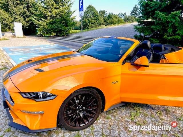 Pomarańczowy Używany 2018 Ford Mustang Kabriolet | 180 000 zł - Obraz 1/3