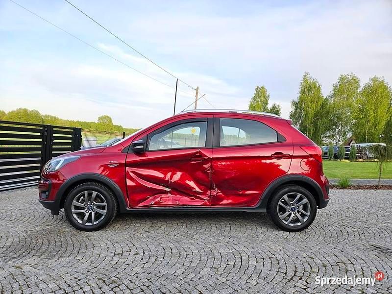 Używany Ford Ka Plus Active 2018 Bordowy Hatchback