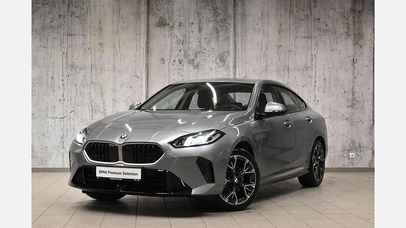 Szary skyscraper metalizowany Używany 2025 BMW 216 Shadowline Coupe | 144 000 zł - Obraz 1/3