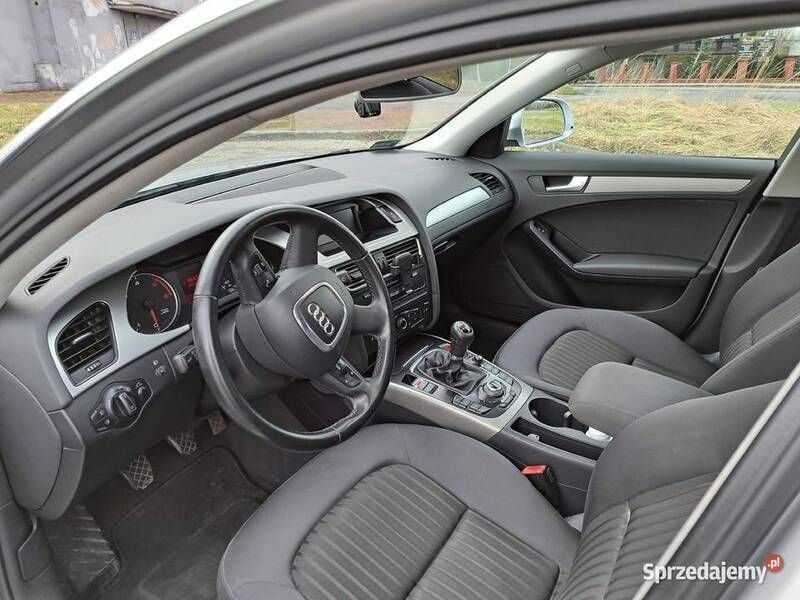 Używany Audi A4 2008 Srebrny Sedan/Limuzyna