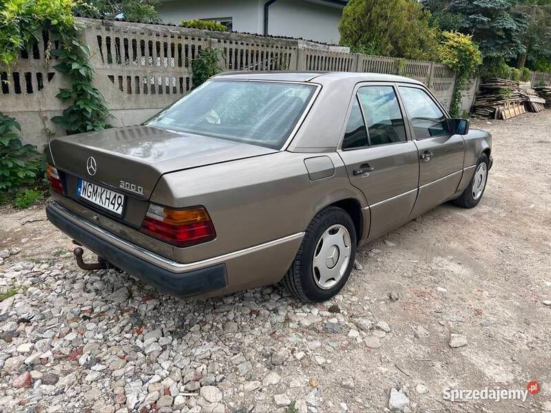 Używany 1990 Mercedes 300 Sedan/Limuzyna | 6500 zł - Obraz 1/4
