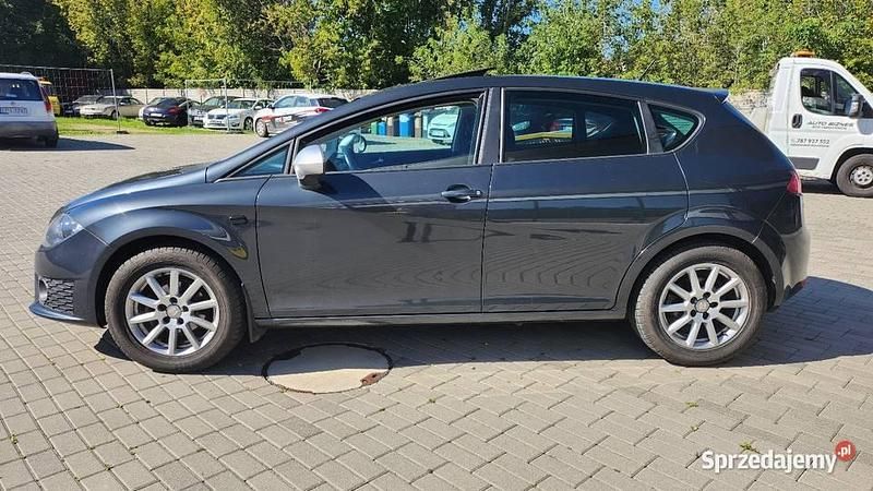 Grafitowy Używany 2011 Seat Leon FR Hatchback | 24 900 zł (Dość drogi) - Obraz 1/4