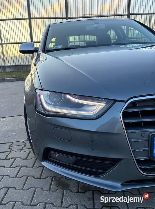 Grafitowy Używany 2014 Audi A4 Sedan/Limuzyna | 40 900 zł (Super Cena) - Obraz 1/4