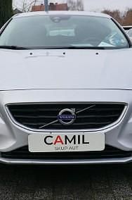 Używany Volvo V40 114 KM (83 kW) 2014 Srebrny Kombi