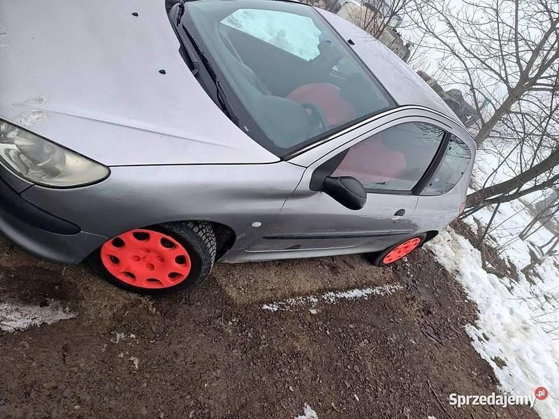 Srebrny Używany 2004 Peugeot 206 | 1900 zł (Uczciwa cena) - Obraz 1/4