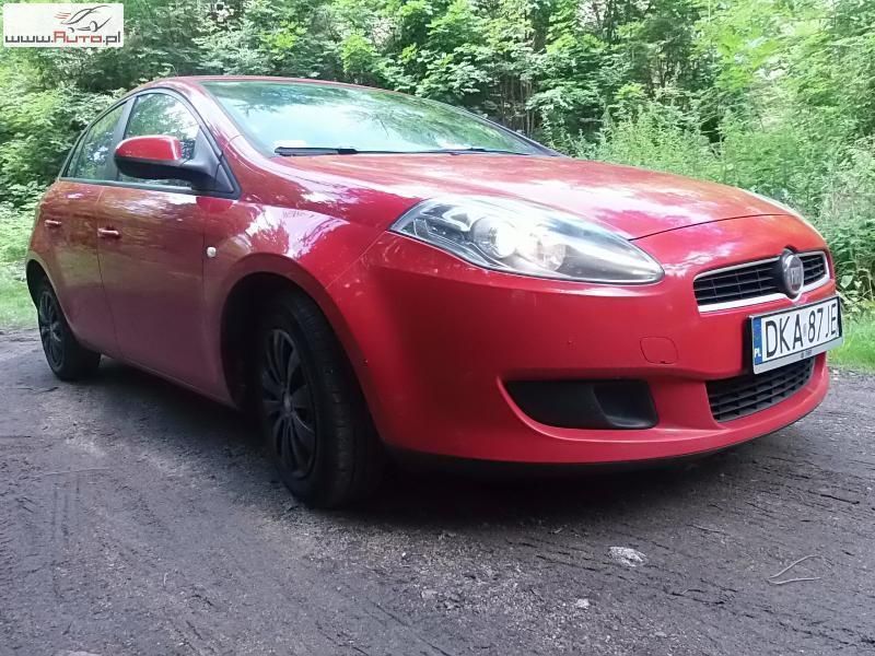 Używany Fiat Bravo Active 90 KM (66 kW) 2010 Czerwony Hatchback