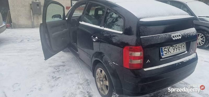 Używany Audi A2 2002 Czarny Hatchback