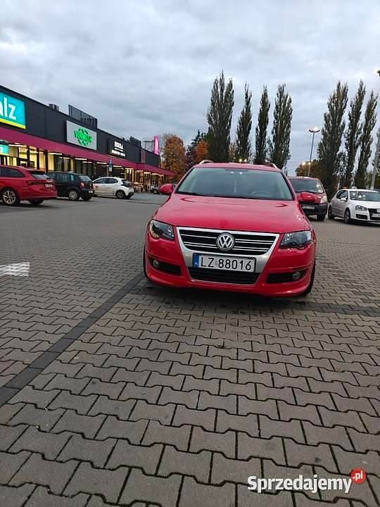 Czerwony Używany 2006 VW Passat R-line Kombi | 26 000 zł (Uczciwa cena) - Obraz 1/4