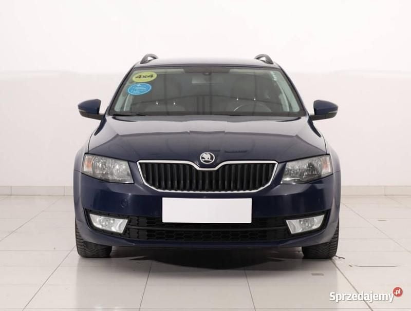 Niebieski Używany 2015 Skoda Octavia Kombi | 32 999 zł (Uczciwa cena) - Obraz 1/4