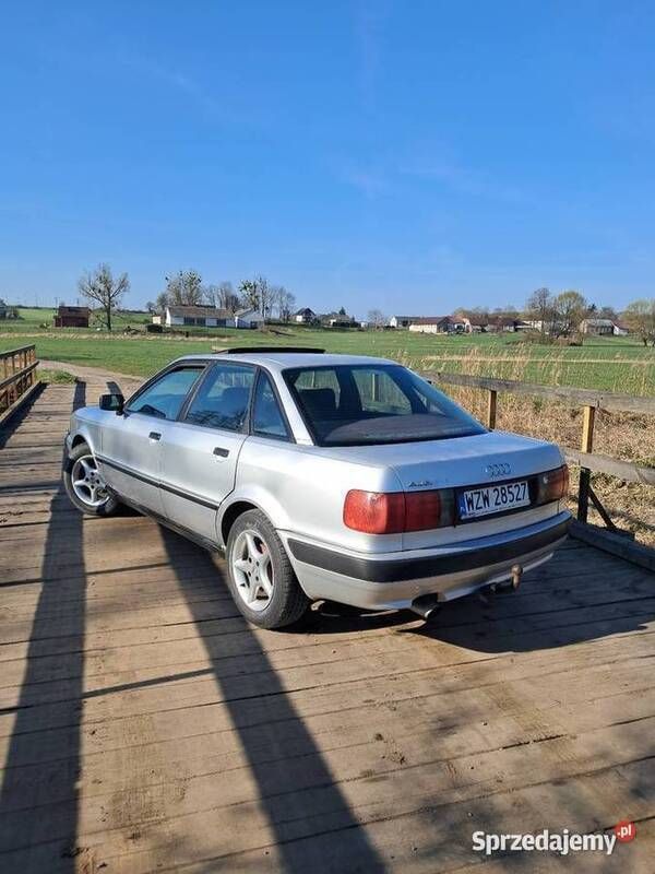 Srebrny Używany 1992 Audi 80 | 3000 zł - Obraz 1/4