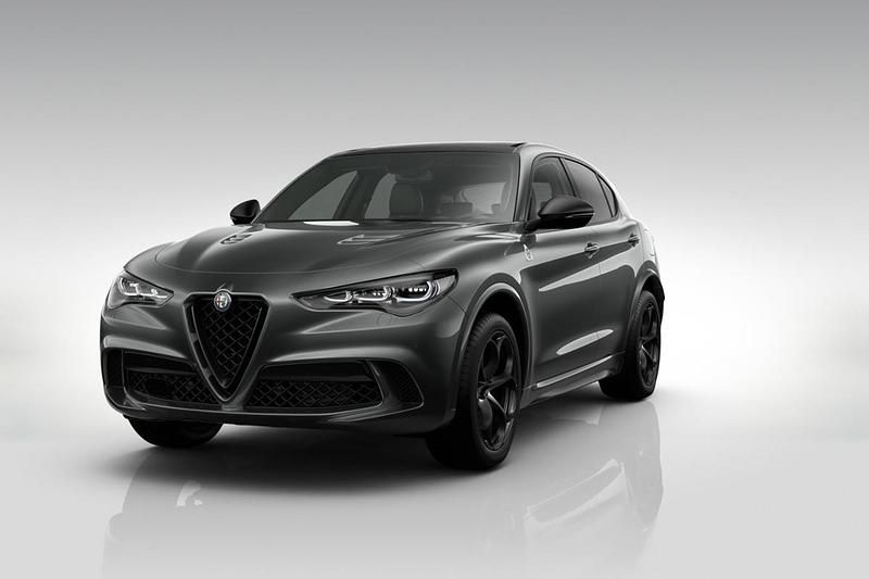 Lakier metalizowany szary vesuvio grey Nowe 2025 Alfa Romeo Stelvio Quadrifoglio SUV | 461 636 zł - Obraz 1/3