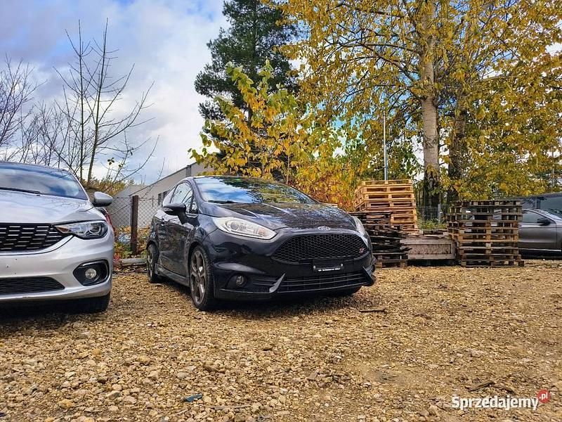 Czarny Używany 2013 Ford Fiesta ST Hatchback | 25 500 zł - Obraz 1/4