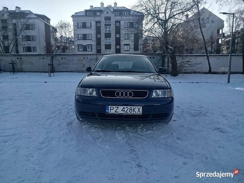 Granatowy Używany 1999 Audi A3 Hatchback | 3000 zł (Uczciwa cena) - Obraz 1/4