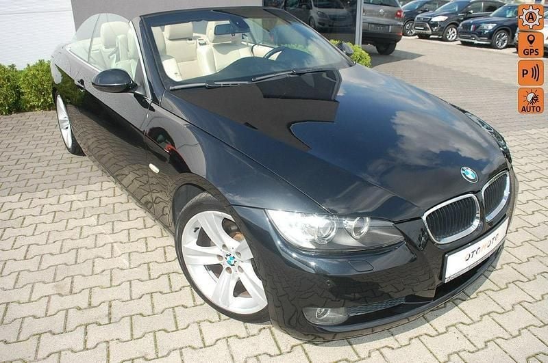 Używany BMW 320 Cabriolet 170 KM (125 kW) 2009 Niebieski ciemny (metalik) Kabriolet