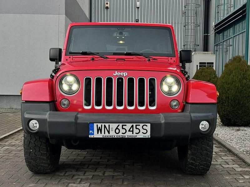 Używany Jeep Wrangler Sahara 286 KM (210 kW) 2015 Czerwony (metalik) SUV