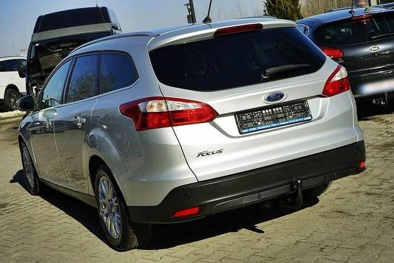 Używany Ford Focus 115 KM (84 kW) 2014 Srebrny Kombi
