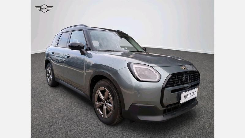 Smokey green metalizowany Używany 2024 Mini Countryman SUV | 172 900 zł - Obraz 1/4