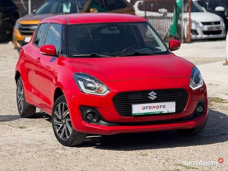Używany Suzuki Swift 2019 Czerwony Hatchback