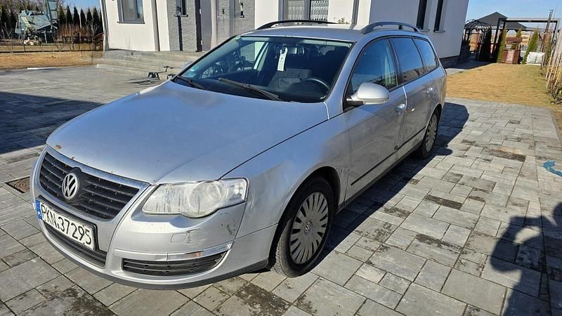 Używany VW Passat 2005 Srebrny Kombi