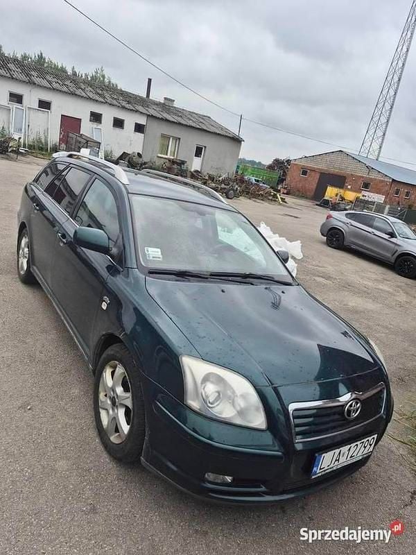 Zielony Używany 2003 Toyota Avensis Kombi | 3500 zł (Dobra cena) - Obraz 1/4