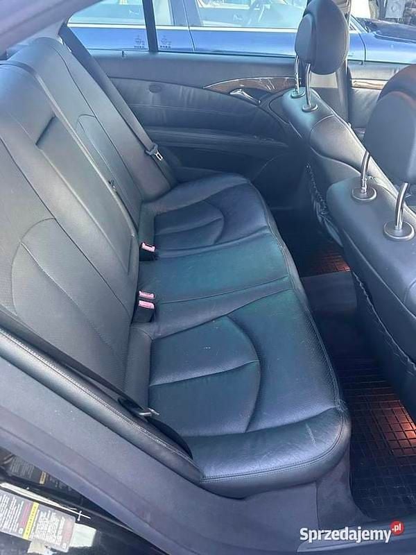 Używany Mercedes E320 204 KM (150 kW) 2004