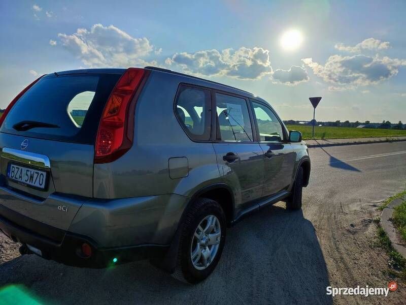 Używany Nissan X-Trail 2010 Beżowy SUV
