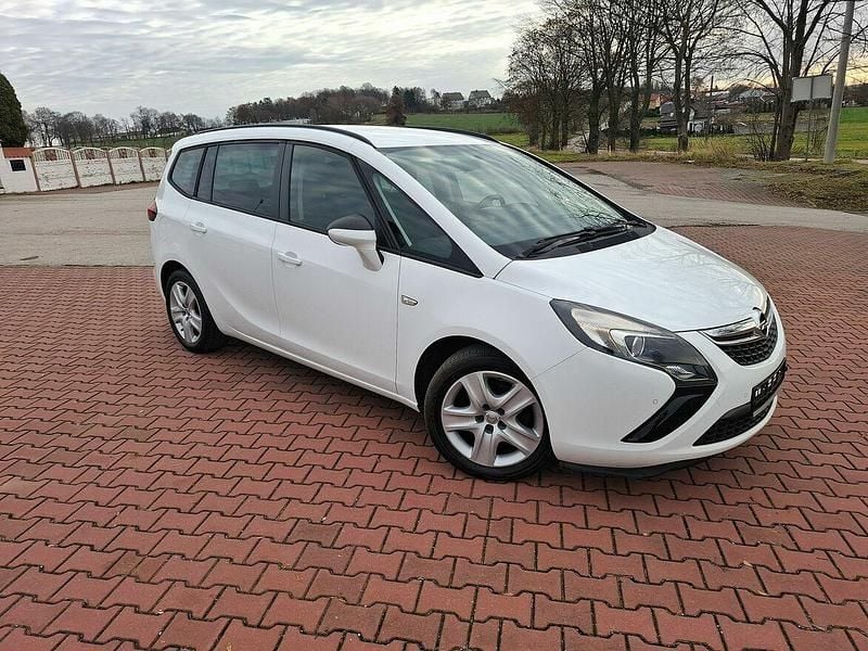 Używany Opel Zafira 2014 Biały Minivan