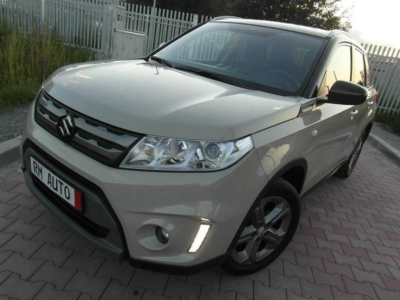 Złoty Używany 2018 Suzuki Vitara SUV | 61 000 zł (Uczciwa cena) - Obraz 1/4