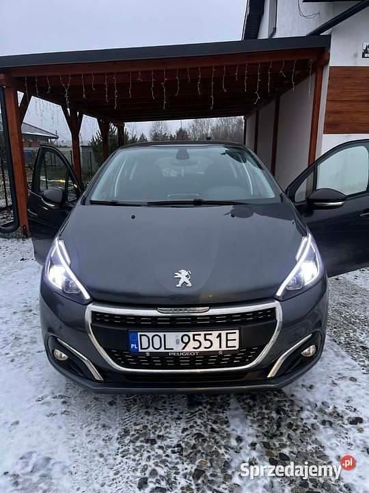 Używany Peugeot 208 2015 Grafitowy Hatchback