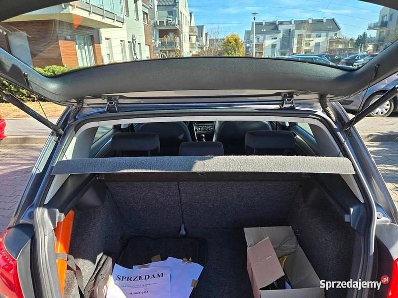 Używany VW Golf VI R 105 KM (77 kW) 2011 Hatchback