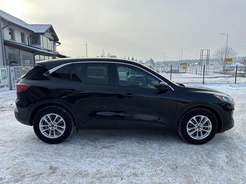 Używany Ford Escape 184 KM (135 kW) 2020 Czarny (metalik) SUV