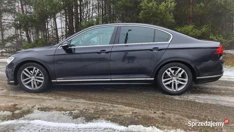 Używany VW Passat R-line 2015 Czarny Sedan/Limuzyna