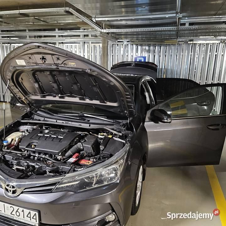 Używany Toyota Corolla 132 KM (97 kW) 2017