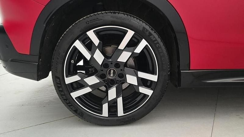 Chili red ii Używany 2025 Mini Countryman SUV | 214 900 zł - Obraz 1/4